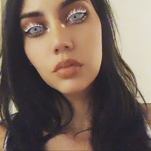 Meet your Posher, Arelis